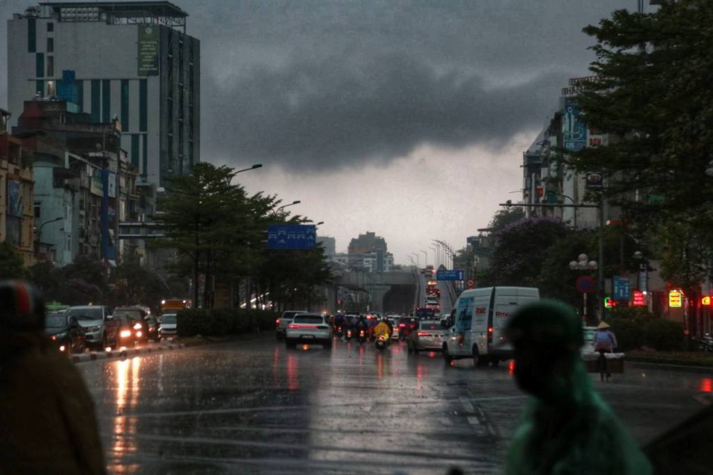 Tiếng sấm chuyển&nbsp;mùa